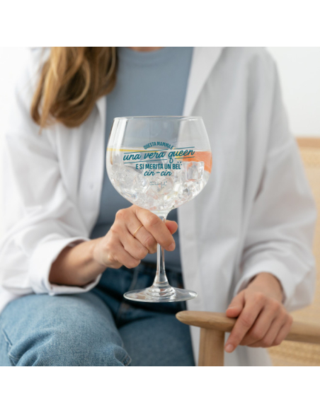 Bicchiere ballon - Questa mamma è una vera queen e si merita un bel cin-cin Bicchiere ballon - Questa mamma è una vera queen e si merita un bel cin-cin