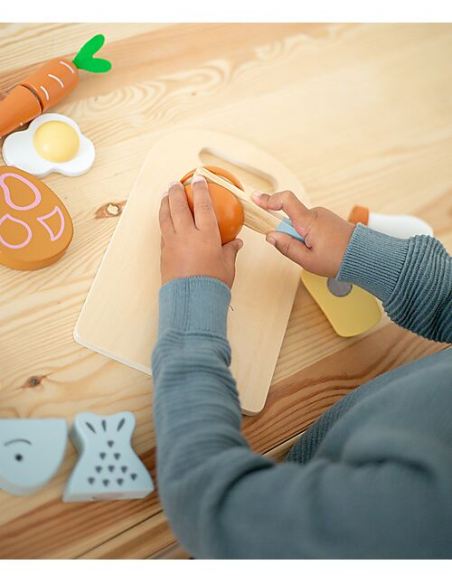 Tagliere in Legno con Pietanze