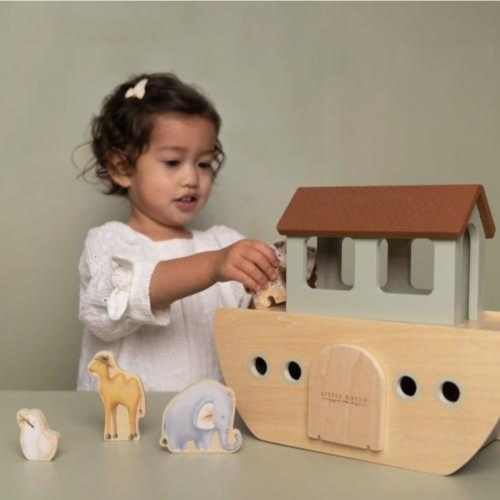 Arca degli animali di Noè in legno