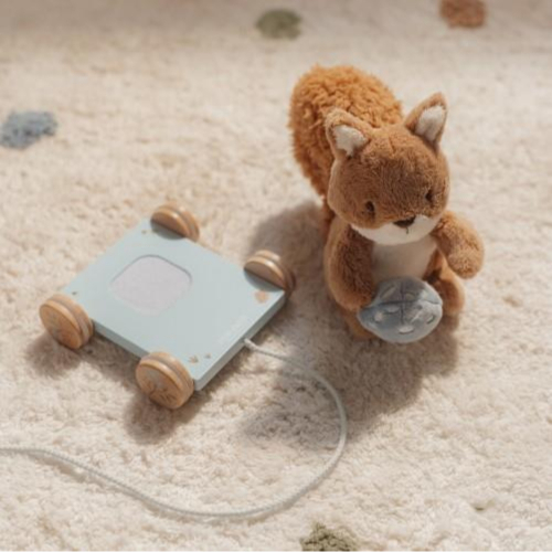 Scoiattolo peluche e trainabile - Forest Friends Scoiattolo peluche e trainabile - Forest Friends
