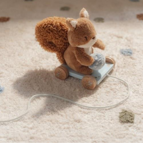 Scoiattolo peluche e trainabile - Forest Friends Scoiattolo peluche e trainabile - Forest Friends
