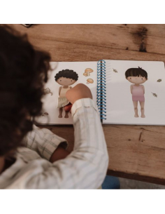 Dress me up - Libro creativo con stickers riposizionabili - Forest Friends 2