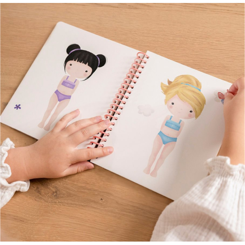 Dress me up - Libro creativo con stickers riposizionabili - Rosa & Friends