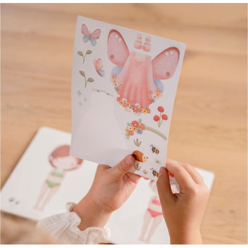 Dress me up - Libro creativo con stickers riposizionabili - Rosa & Friends