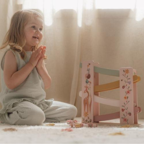 Pista con auto a rampa – Fairy Garden