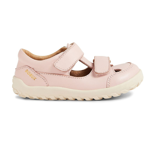 I walk - Troop Bearfoot - Cameo Rose I walk - Troop Bearfoot - Cameo Rose