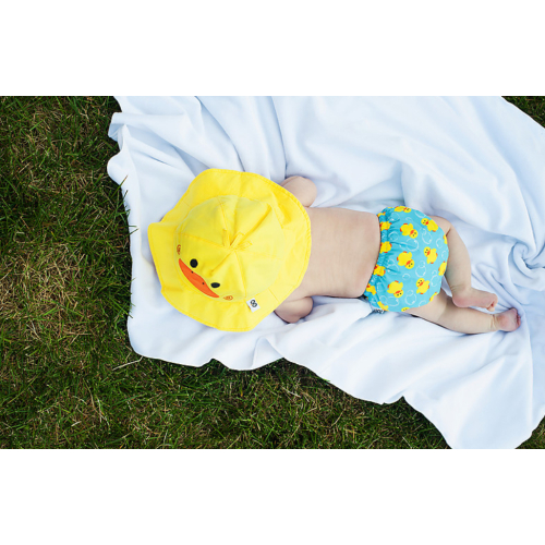 Set Baby Costumino Contenitivo + Cappellino, Anatroccolo con protezione solare UPF 50+