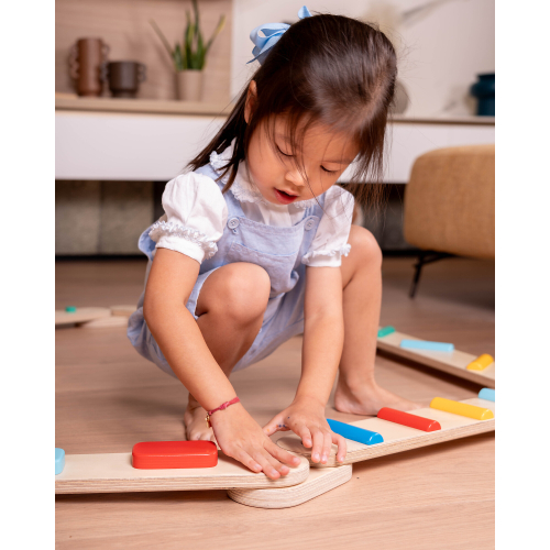Percorso Sensoriale di Equilibrio Montessori - Sviluppo Psicomotorio - 2+ anni - in Legno
