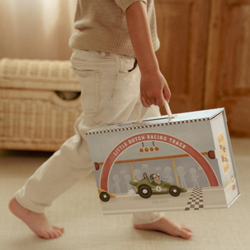 Valigetta con kit per gare di automobiline in legno