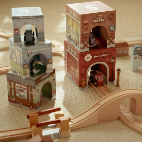 Gioco torri impilabili con automobiline in legno
