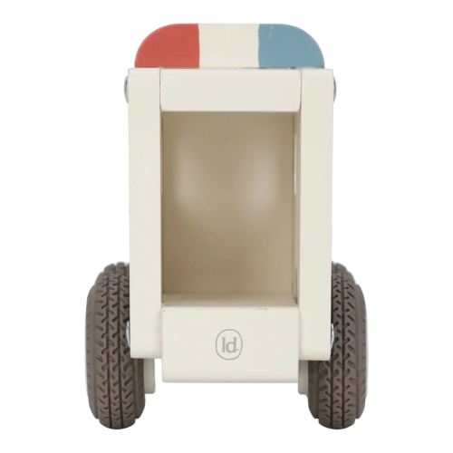 Ambulanza con personaggio di legno