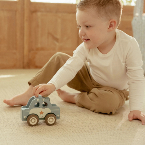 Auto Polizia con personaggio di legno