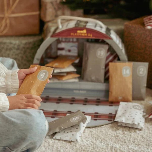 Calendario dell'Avvento - Tutti sul trenino del Natale