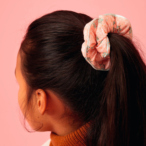 Plumes - Scrunchie Capucine