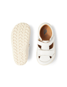 I walk - Troop Bearfoot - White