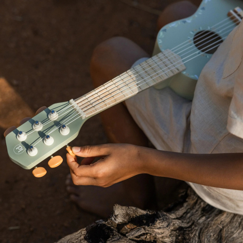 Chitarra in legno verde – Safari Friends